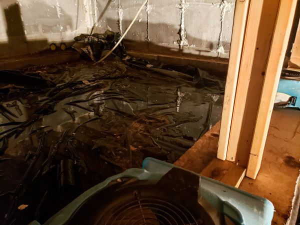 Crawlspace Water Cleanup in Frankfort